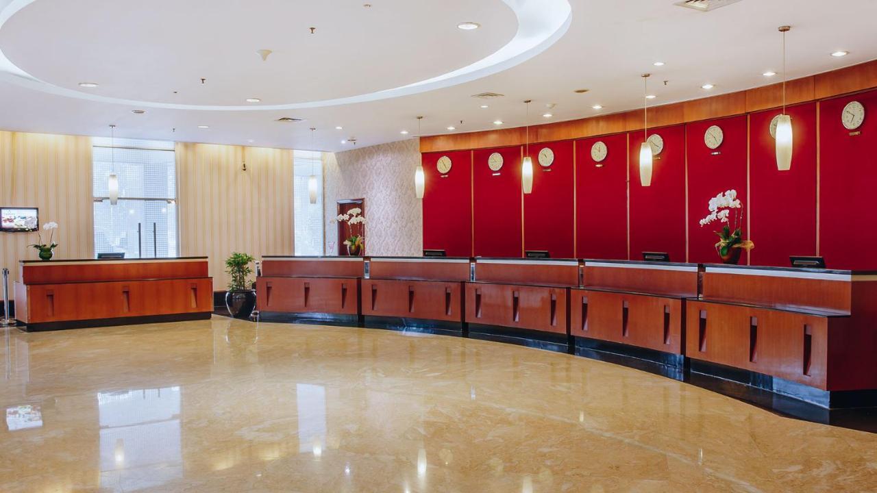 Lumire Hotel & Convention Centre Jakarta Exterior photo