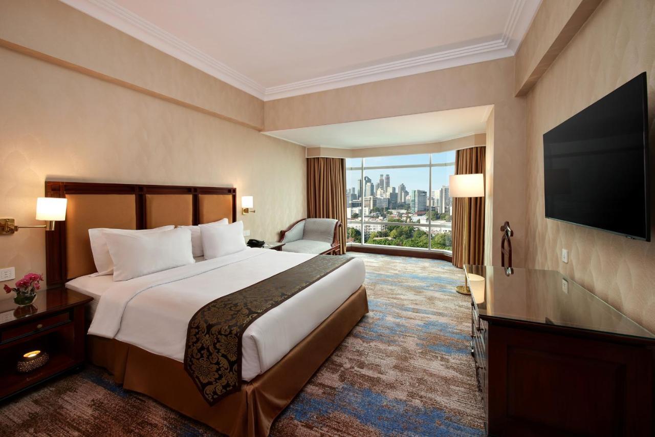 Lumire Hotel & Convention Centre Jakarta Exterior photo