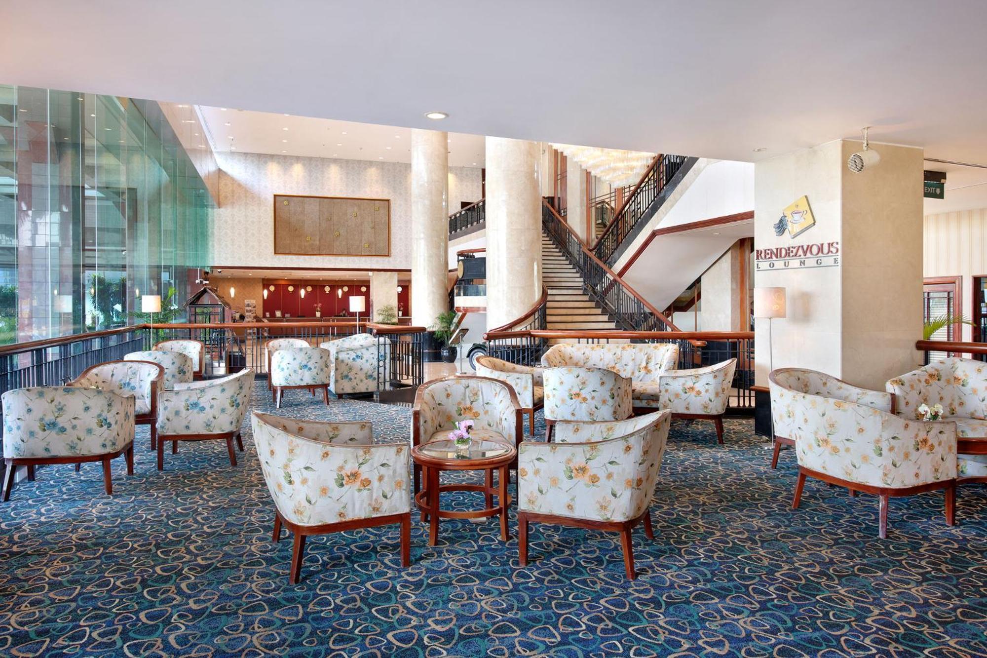 Lumire Hotel & Convention Centre Jakarta Exterior photo