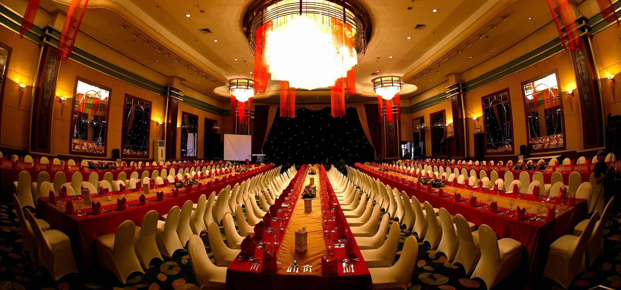 Lumire Hotel & Convention Centre Jakarta Exterior photo