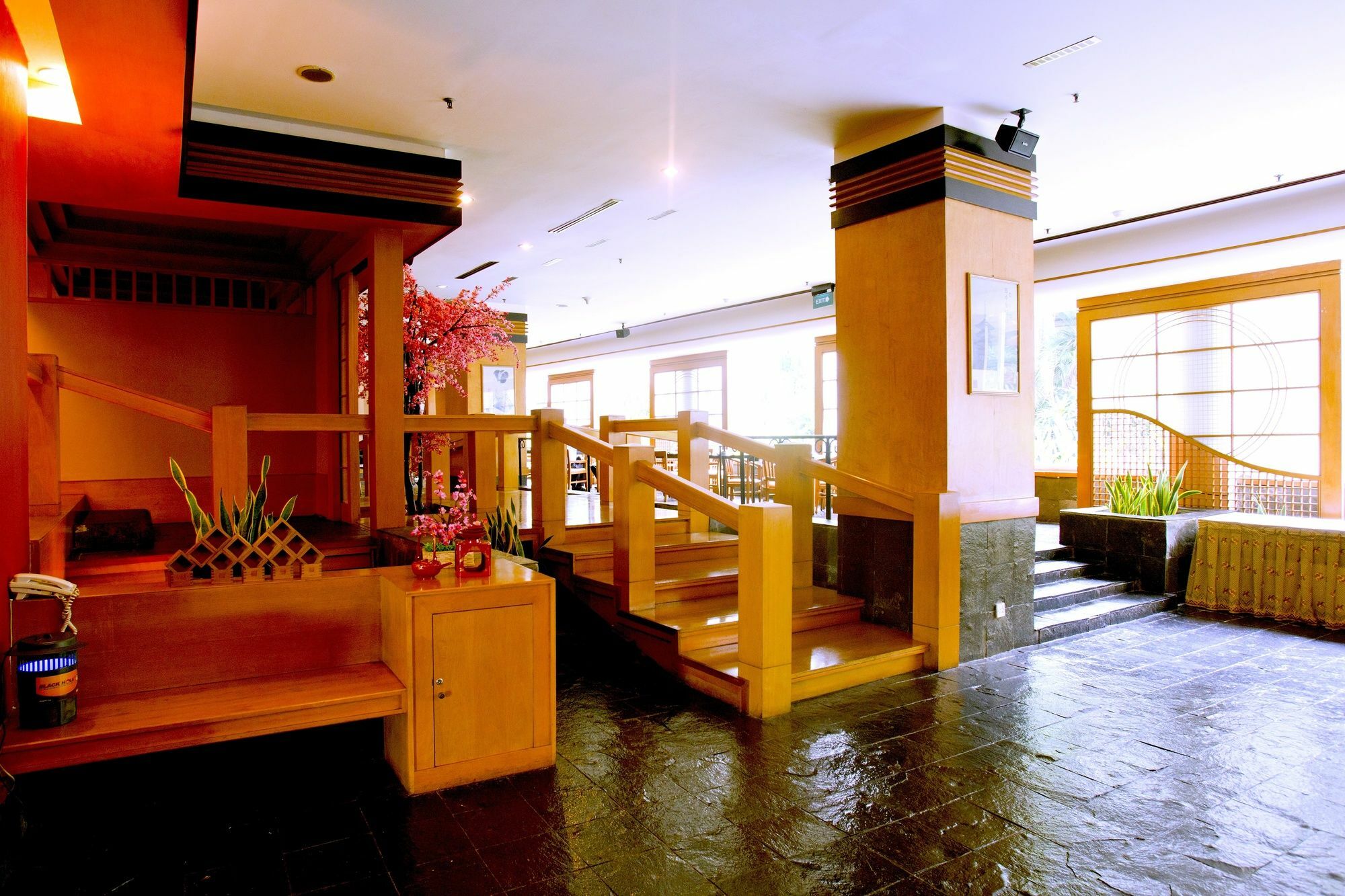 Lumire Hotel & Convention Centre Jakarta Exterior photo