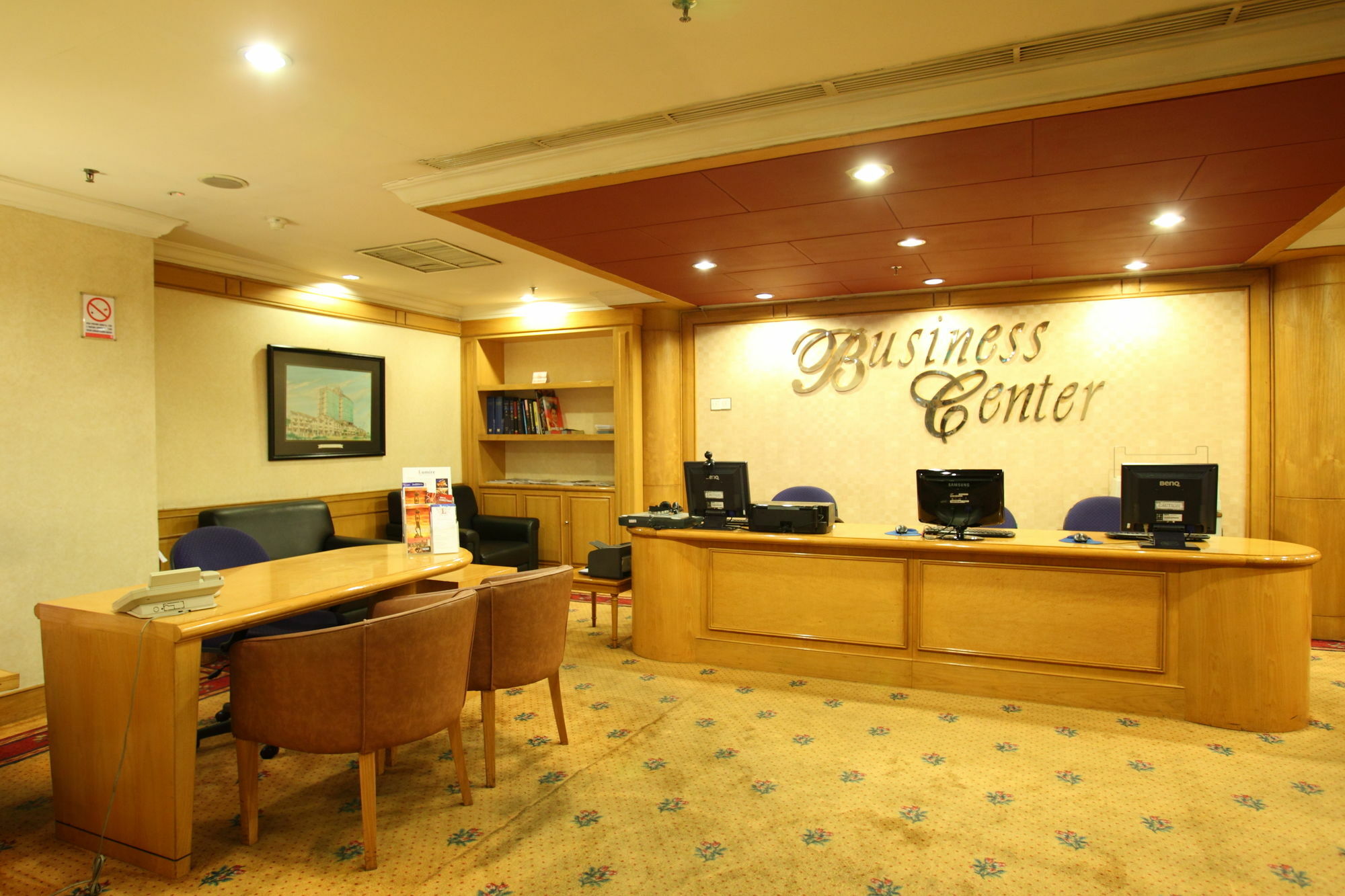Lumire Hotel & Convention Centre Jakarta Exterior photo